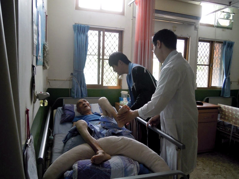 每週復健科醫師巡診 每週復健科醫師巡診