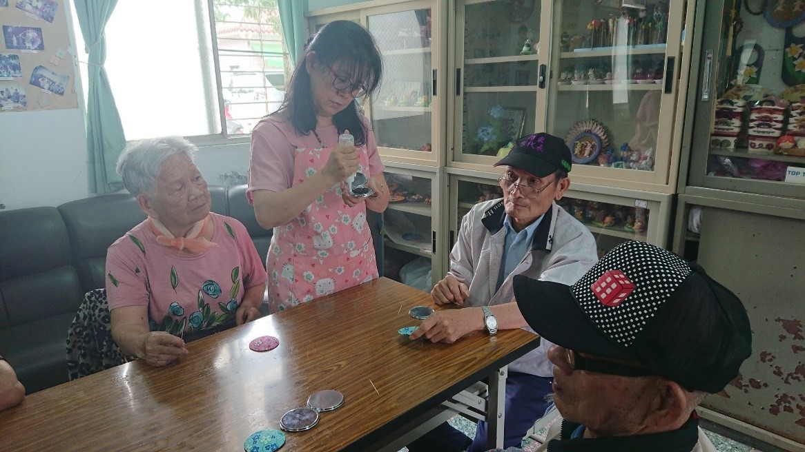 日托中心手工藝課程 日托中心手工藝課程